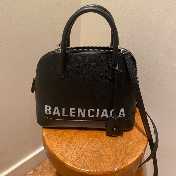 WOMEN'S VILLE SMALL HANDBAG IN BLACK - AUTHENTIC - Picture 2 of 7